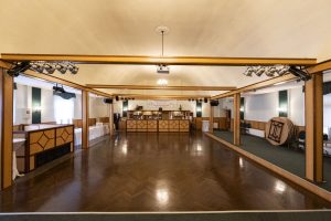 eventsaal mit Tresenbereich