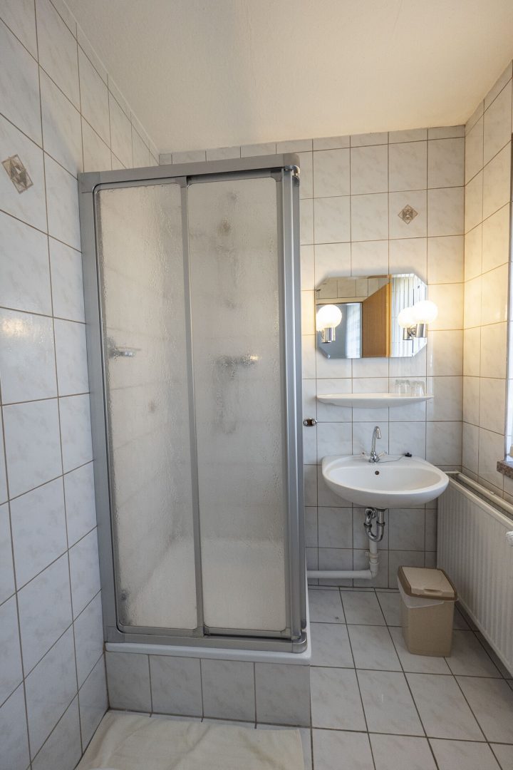 Bad Gästezimmer 1