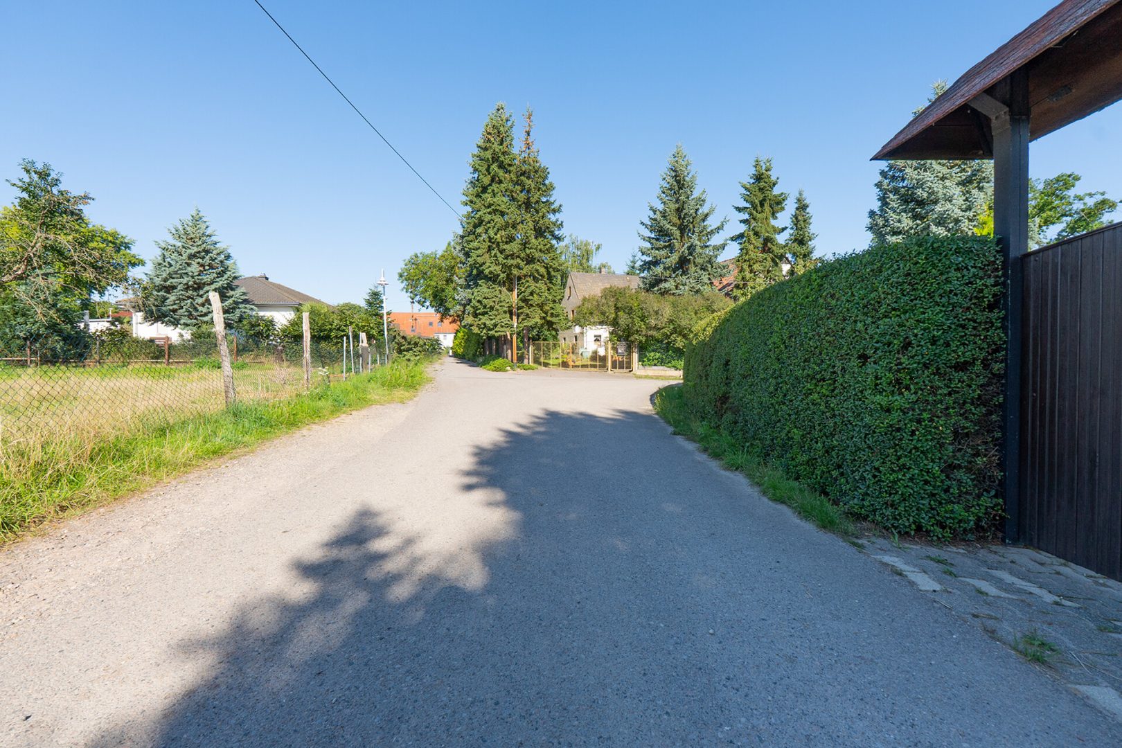 Zufahrtsstraße