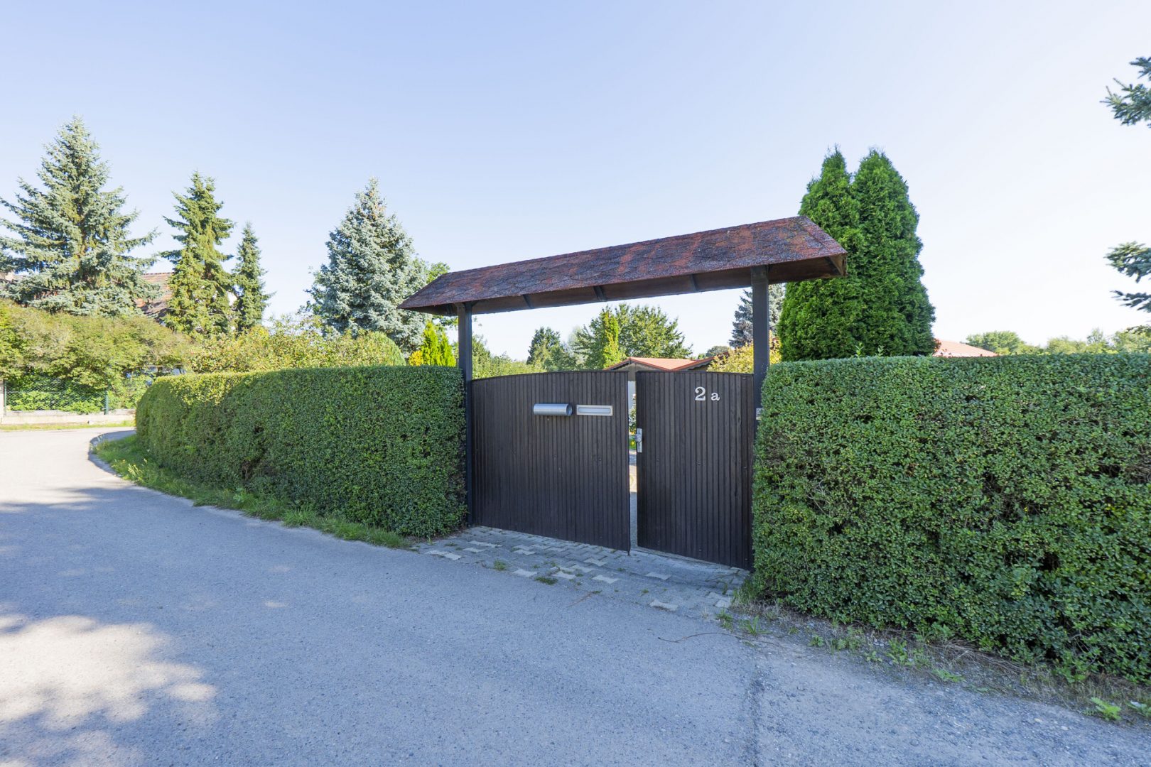 Zugang mit Einfahrt